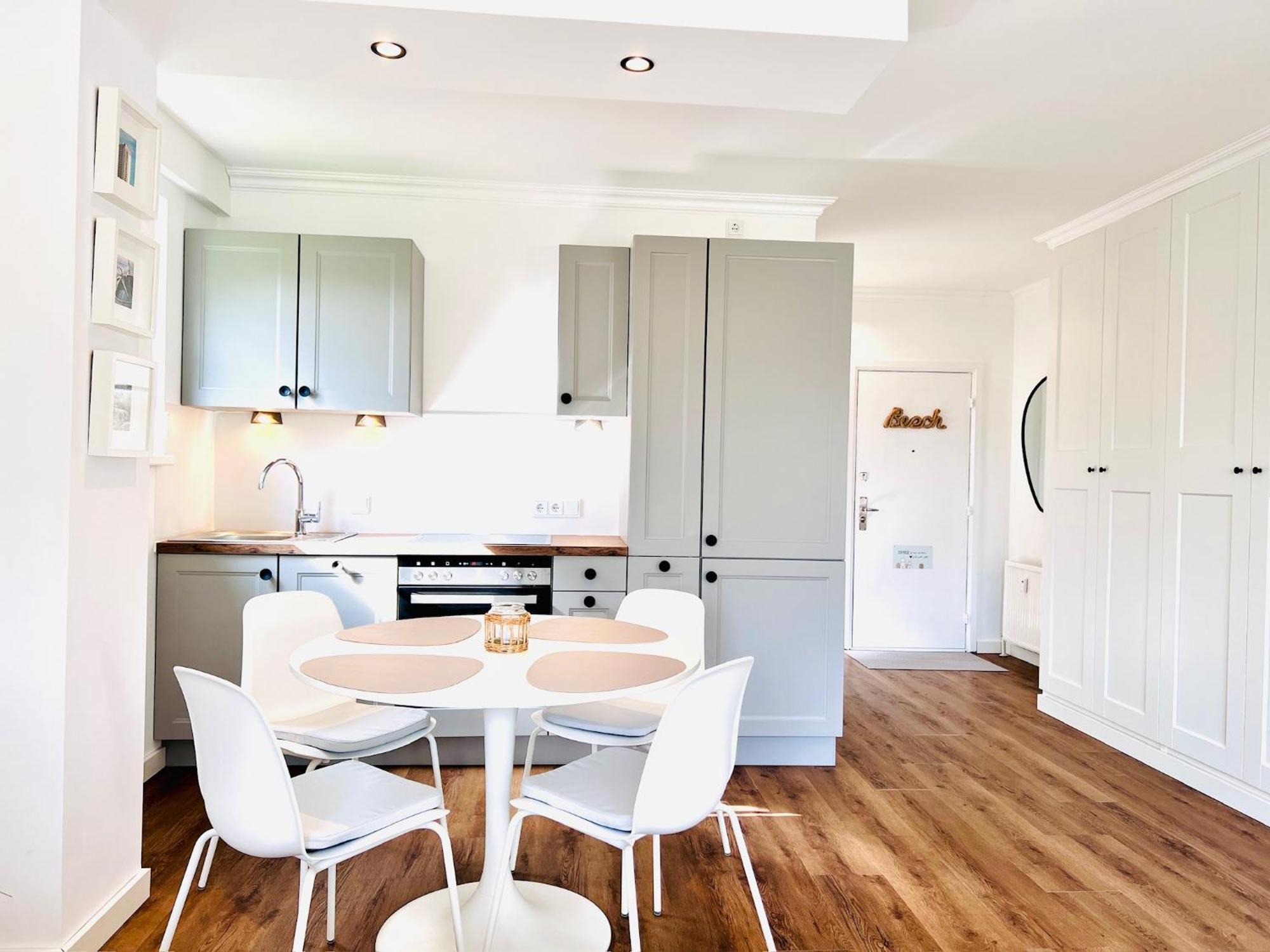Neu - Frisch Renoviertes Ferienapartment "Waterkant" 부숨 외부 사진